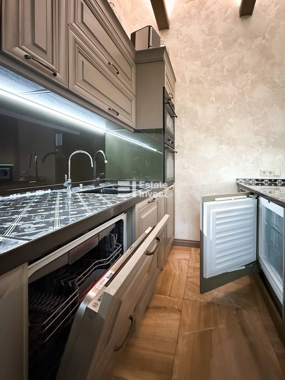 photo_2_2025-10-06_14-38-58