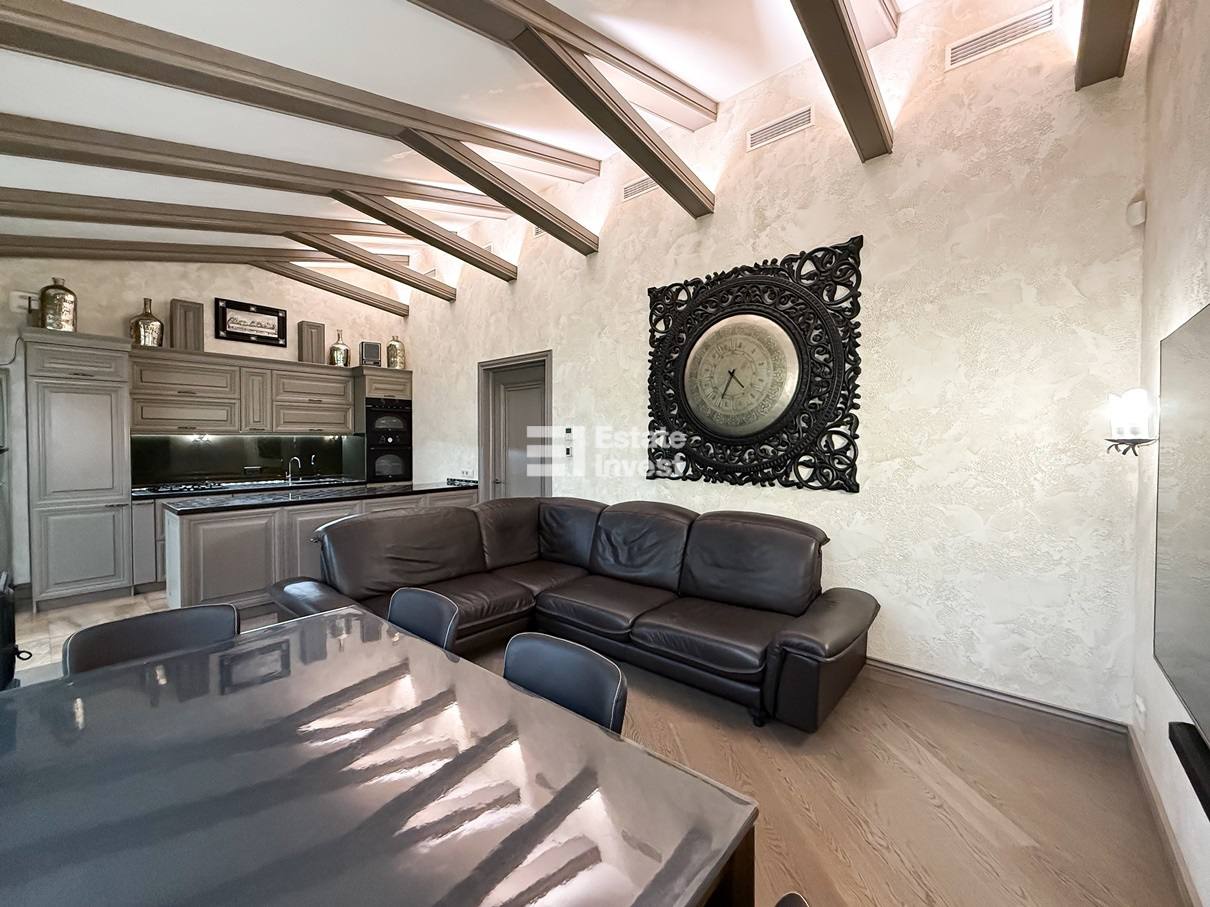 photo_4_2025-10-06_14-38-58