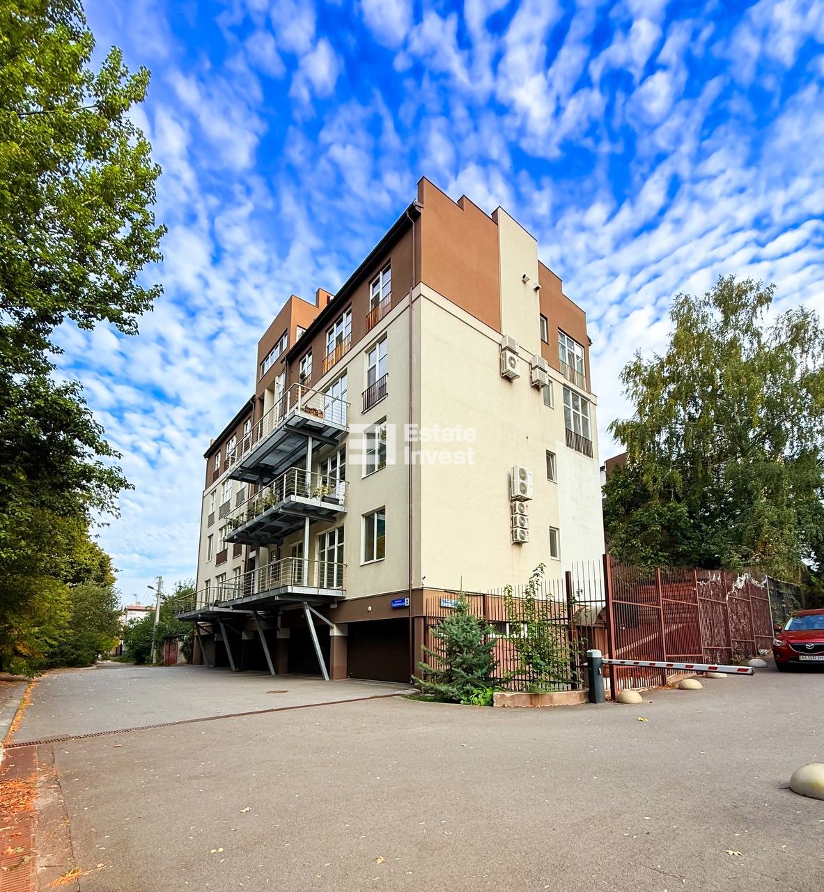 photo_5_2025-10-06_14-39-33